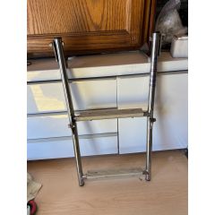 Rear Stainless Ladder with Foot Pads for Runabout, Ski Boat, Wake Boat